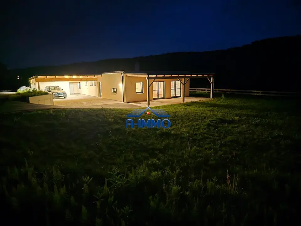FLADNITZ IM RAABTAL: Exklusiver Erstbezug-Bungalow in erhöhter ruhigen Sonnenlage. Gute Ausstattung!
