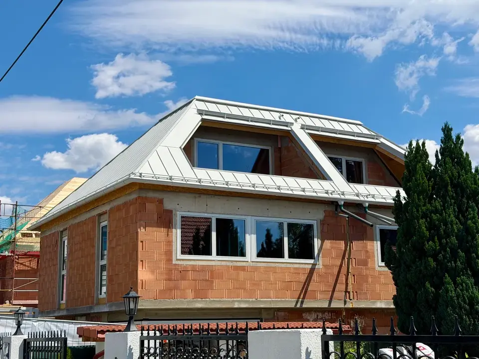 LETZTE VERFÜGBARE EINHEIT - Doppelhaushälfte mit ECKVERGLASUNG - UBAHN Nähe