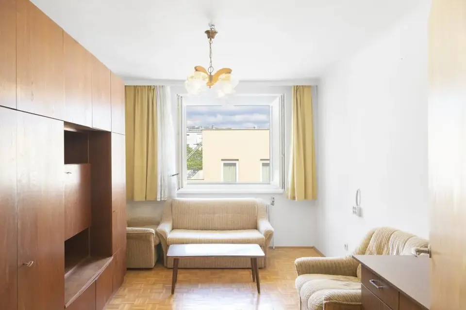 Wohnen mit Potenzial - Helle 2-Zimmer-Wohnung in ruhiger Lage von Meidling
