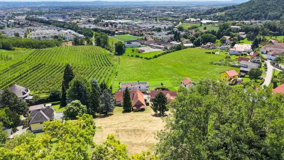 Exklusive Liegenschaft mit ca. 4.500 m² am Grazer Kehlberg - ca. 3.120 m² Bauland inkl. Studie