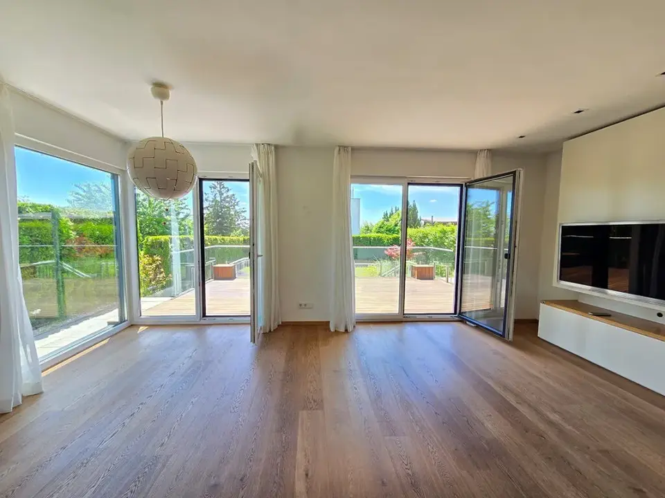 *** EXKLUSIVE LAGE IN DEN WEINBERGEN *** SAGENHAFTER BLICK ÜBER WIEN ***